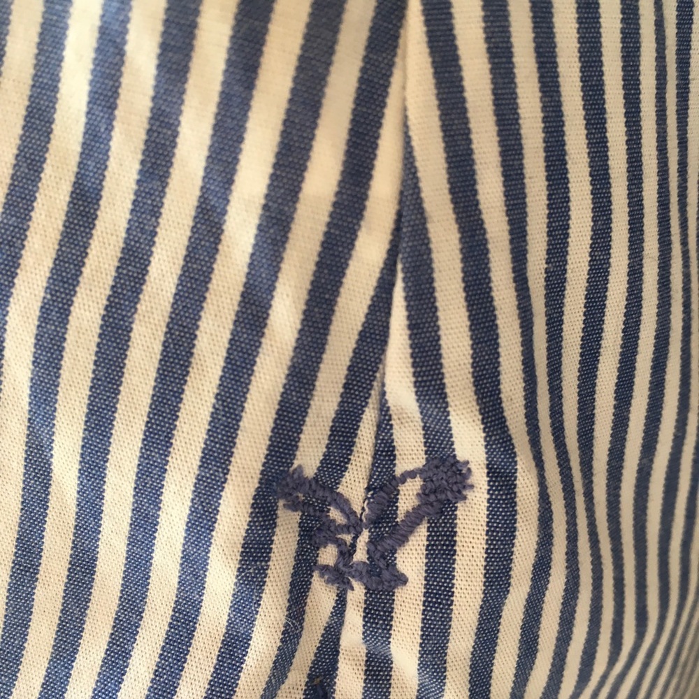 NWOT SHIRTTAIL HEM PINSTRIPE BLOUSE - Picture 5 of 7